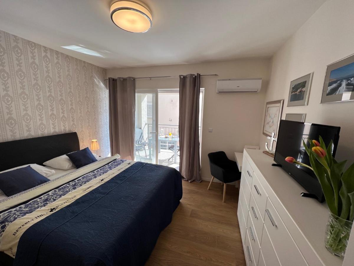 Studio Apartment Marina Mel Novi Vinodolski Exterior photo